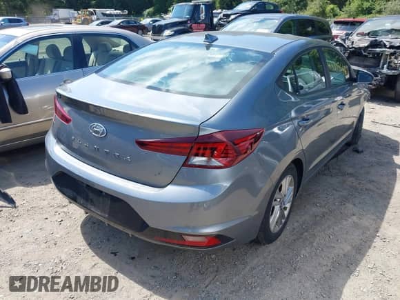 2019 Hyundai Elantra SEL z VIN KMHD84LF5KU784569, wystawiony jako IAAI lot #43005642 z przebiegiem 91 178 mil mil oraz . Historia ofert i sprzedaży dostępna na DreamBid. Obrazek 4.