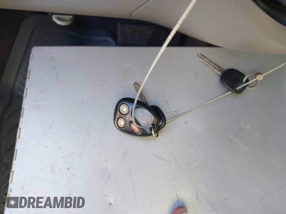 2002 Chevrolet TrailBlazer LTZ z VIN 1GNDT13S122484724, wystawiony jako IAAI lot #41855912 z przebiegiem 216 783 mil mil oraz . Historia ofert i sprzedaży dostępna na DreamBid. Obrazek 11.