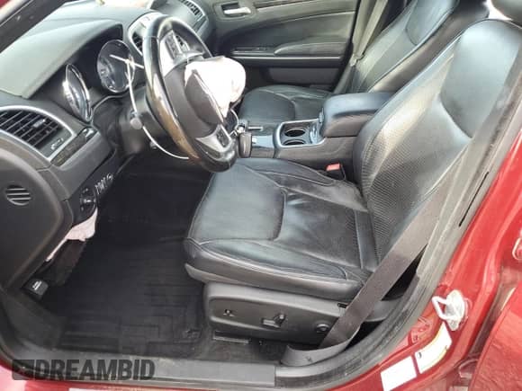 2014 Chrysler 300 C с VIN 2C3CCAKG0EH201022, выставлен на аукционе Copart как лот 82611445 с пробегом 203 576 миль миль и На запчасти • Non repairable. История ставок и продаж доступна на DreamBid. Изображение 7.