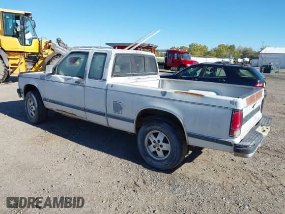 1993 Chevrolet S-10 с VIN 1GCCT19Z3P8176449, выставлен на аукционе IAAI как лот 43369153 с пробегом 250 174 миль миль и . История ставок и продаж доступна на DreamBid. Изображение 3.