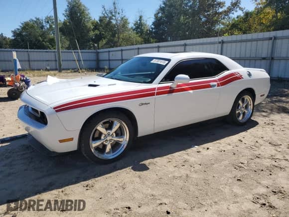 2011 Dodge Challenger R/T with VIN 2B3CJ5DT0BH571001, listed as a Copart auction lot 87381415 with 161,687 mi miles and Salvage title. Bid and sale history available at DreamBid. Image 1.