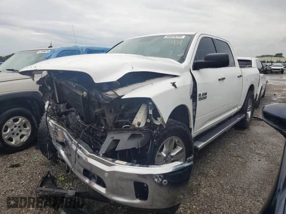 2016 Ram 1500 Big Horn z VIN 1C6RR7LM3GS303929, wystawiony jako Copart lot #66028295 z przebiegiem 283 271 mil mil oraz Szkoda całkowita • Salvage title. Historia ofert i sprzedaży dostępna na DreamBid. Obrazek 1.