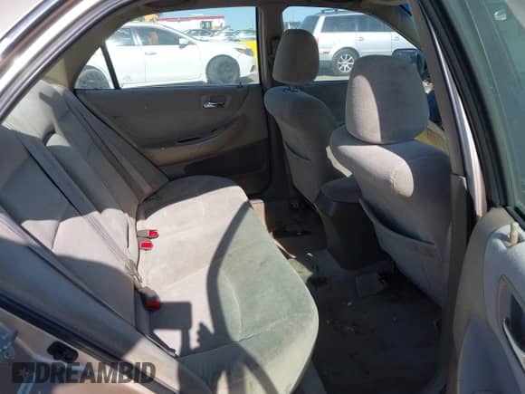 2001 Honda Accord LX с VIN 3HGCG66571G711546, выставлен на аукционе IAAI как лот 42620393 с пробегом 234 325 миль миль и . История ставок и продаж доступна на DreamBid. Изображение 8.
