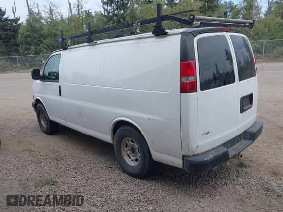 2020 Chevrolet Express Cargo with VIN 1GCWGAFP1L1167305, listed as a IAAI auction lot 42919010 with 35,381 mi miles and . Bid and sale history available at DreamBid. Image 3.