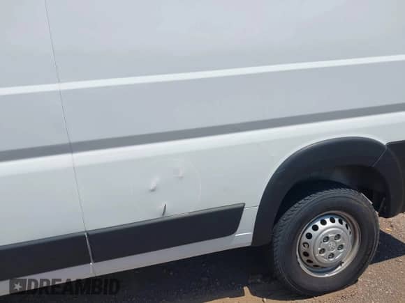 2024 Ram ProMaster Cargo Tradesman с VIN 3C6LRVDG3RE132219, выставлен на аукционе IAAI как лот 42641188 с пробегом 28 751 миль миль и . История ставок и продаж доступна на DreamBid. Изображение 17.