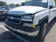 2007 Chevrolet Silverado 2500HD Work Truck с VIN 1GCHC29U47E156664, выставлен на аукционе IAAI как лот 42598454 с пробегом 271 132 миль миль и . История ставок и продаж доступна на DreamBid. Изображение 18.