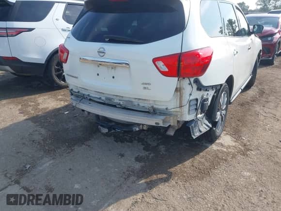 2020 Nissan Pathfinder SL with VIN 5N1DR2CM8LC583918, listed as a IAAI auction lot 43175557 with Not provided miles and . Bid and sale history available at DreamBid. Image 18.