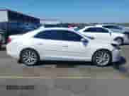 2015 Chevrolet Malibu LT z VIN 1G11D5SLXFF260725, wystawiony jako IAAI lot #43235655 z przebiegiem 217 363 mil mil oraz . Historia ofert i sprzedaży dostępna na DreamBid. Obrazek 13.
