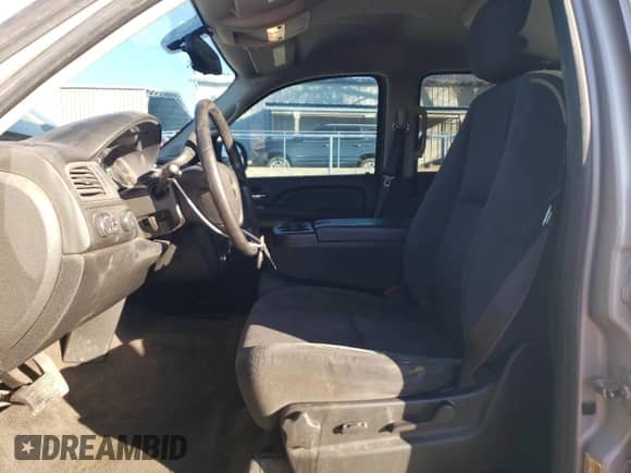 2009 Chevrolet Tahoe Commercial z VIN 1GNFK13049R177348, wystawiony jako Copart lot #88051685 z przebiegiem 137 370 mil mil oraz Szkoda całkowita • Salvage title. Historia ofert i sprzedaży dostępna na DreamBid. Obrazek 7.