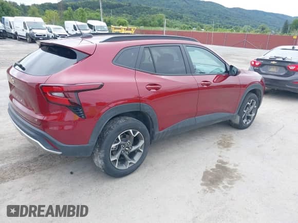 2025 Chevrolet Trax LT с VIN KL77LHEP6SC074497, выставлен на аукционе IAAI как лот 42998292 с пробегом 16 545 миль миль и . История ставок и продаж доступна на DreamBid. Изображение 4.
