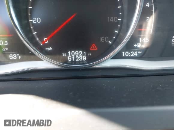 2018 Volvo S60 Inscription с VIN LYV402HK6JB172041, выставлен на аукционе IAAI как лот 43421663 с пробегом 51 239 миль миль и . История ставок и продаж доступна на DreamBid. Изображение 15.