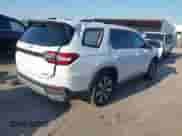 2025 Honda Pilot Touring с VIN 5FNYG2H72SB024543, выставлен на аукционе IAAI как лот 43123621 с пробегом 10 163 миль миль и . История ставок и продаж доступна на DreamBid. Изображение 4.