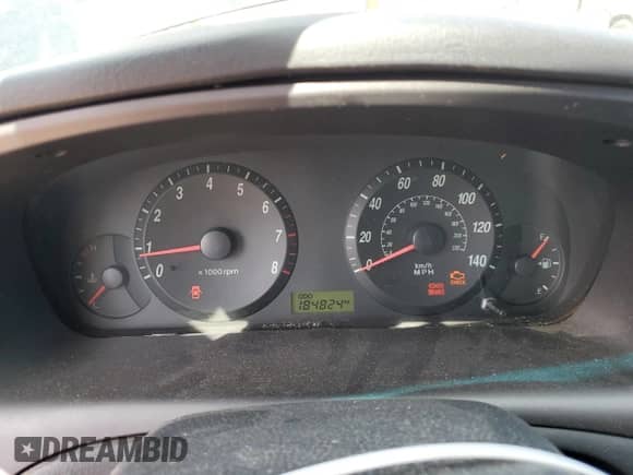 2005 Hyundai Elantra GLS z VIN KMHDN46D45U021031, wystawiony jako Copart lot #70877694 z przebiegiem 184 824 mil mil oraz Szkoda całkowita • Salvage title. Historia ofert i sprzedaży dostępna na DreamBid. Obrazek 9.