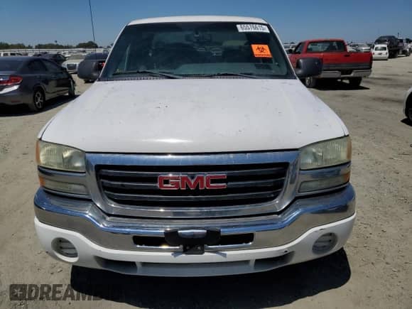 2003 GMC Sierra 1500 SLE with VIN 2GTEC19V331162988, listed as a Copart auction lot 65576615 with 203,201 mi miles and Clean title. Bid and sale history available at DreamBid. Image 5.