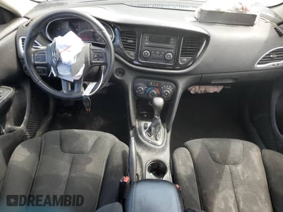 2013 Dodge Dart Rallye z VIN 1C3CDFBA0DD155502, wystawiony jako Copart lot #55101375 z przebiegiem 109 794 mil mil oraz Szkoda całkowita • Salvage title. Historia ofert i sprzedaży dostępna na DreamBid. Obrazek 8.