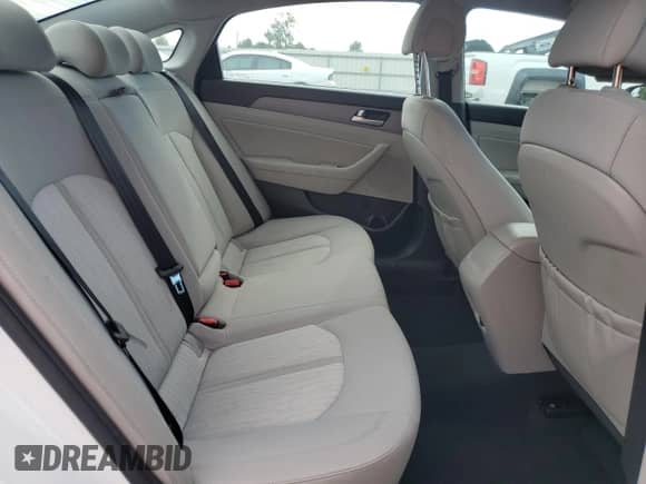 2017 Hyundai Sonata SE z VIN KMHE24L1XHA059845, wystawiony jako Copart lot #80626385 z przebiegiem 114 710 mil mil oraz Szkoda całkowita • Salvage title. Historia ofert i sprzedaży dostępna na DreamBid. Obrazek 10.