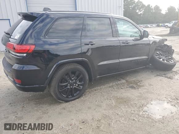 2021 Jeep Grand Cherokee Laredo X z VIN 1C4RJEAG0MC784794, wystawiony jako Copart lot #72081795 z przebiegiem 28 093 mil mil oraz Szkoda całkowita • Salvage title. Historia ofert i sprzedaży dostępna na DreamBid. Obrazek 3.