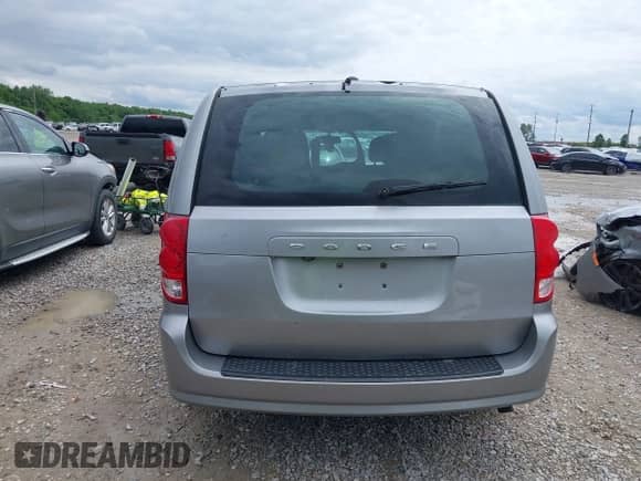 2017 Dodge Grand Caravan SE with VIN 2C4RDGBG7HR646300, listed as a IAAI auction lot 42330599 with 171,882 mi miles and . Bid and sale history available at DreamBid. Image 17.