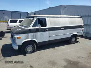 1984 Chevrolet Chevy Van с VIN 1GCEG25D4E7141886, выставлен на аукционе Copart как лот 65835575 с пробегом 12 017 миль миль и Чистый • Clean title. История ставок и продаж доступна на DreamBid. Изображение 1.