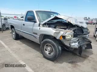 1999 Dodge RAM with VIN 3B7KC2665XM545187, listed as a IAAI auction lot 42643952 with 172,688 mi miles and . Bid and sale history available at DreamBid. Image 1.