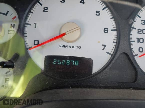 2003 Dodge 2500 ST с VIN 3D7KA28D33G725798, выставлен на аукционе IAAI как лот 43068083 с пробегом 252 878 миль миль и . История ставок и продаж доступна на DreamBid. Изображение 7.