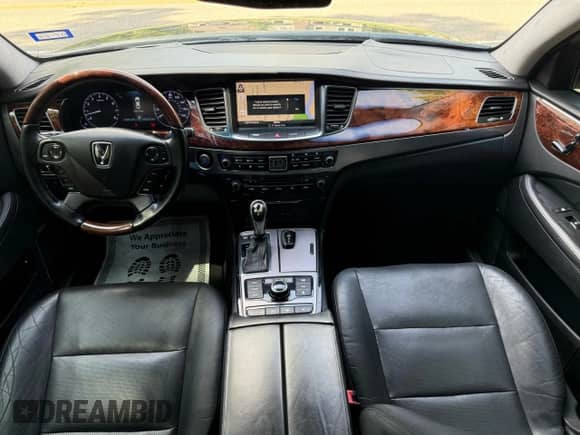2016 Hyundai Equus Signature z VIN KMHGH4JH9GU105752, wystawiony jako Copart lot #71327675 z przebiegiem 114 174 mil mil oraz Czysty tytuł • Clean title. Historia ofert i sprzedaży dostępna na DreamBid. Obrazek 9.