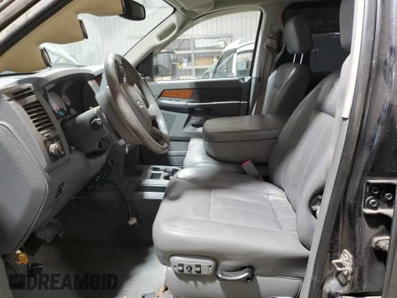 2006 Dodge 3500 Laramie with VIN 3D7LX39C06G220840, listed as a Copart auction lot 43014525 with 110,190 mi miles and Salvage title. Bid and sale history available at DreamBid. Image 7.