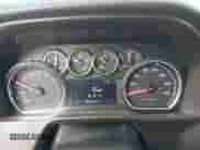 2019 Chevrolet Silverado 1500 RST z VIN 3GCPWDED1KG254900, wystawiony jako IAAI lot #42335860 z przebiegiem 169 316 mil mil oraz . Historia ofert i sprzedaży dostępna na DreamBid. Obrazek 7.