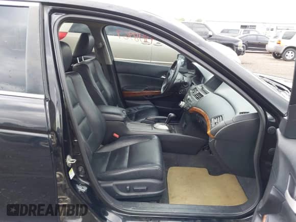 2012 Honda Accord LX z VIN 1HGCP2F35CA013168, wystawiony jako IAAI lot #43198967 z przebiegiem 172 774 mil mil oraz . Historia ofert i sprzedaży dostępna na DreamBid. Obrazek 5.