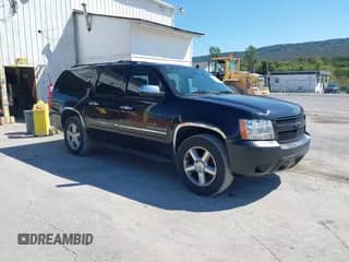 2009 Chevrolet Suburban LTZ z VIN 1GNFK36349R294901, wystawiony jako IAAI lot #43203353 z przebiegiem 187 400 mil mil oraz . Historia ofert i sprzedaży dostępna na DreamBid. Obrazek 1.