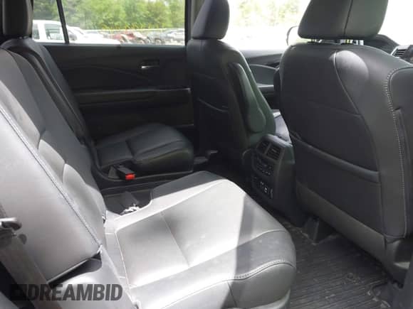 2021 Honda Pilot Touring 7-Passenger с VIN 5FNYF6H69MB005833, выставлен на аукционе IAAI как лот 42299145 с пробегом 66 621 миль миль и . История ставок и продаж доступна на DreamBid. Изображение 8.