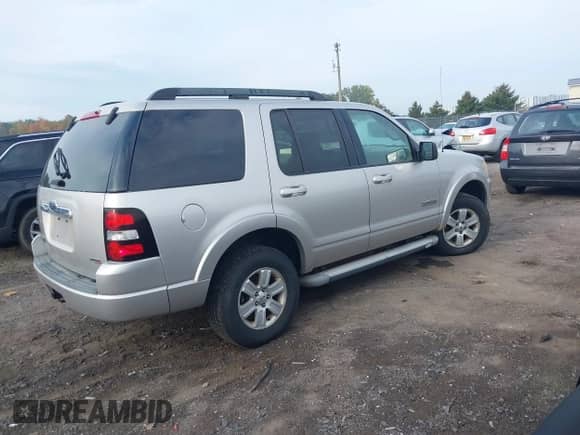 2007 Ford Explorer XLT with VIN 1FMEU73E17UB45363, listed as a IAAI auction lot 43285663 with 198,568 mi miles and . Bid and sale history available at DreamBid. Image 4.