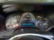 2005 Chevrolet Silverado 1500HD LT z VIN 1GCGK13U55F865225, wystawiony jako Copart lot #53612865 z przebiegiem 209 913 mil mil oraz Czysty tytuł • Clean title. Historia ofert i sprzedaży dostępna na DreamBid. Obrazek 9.