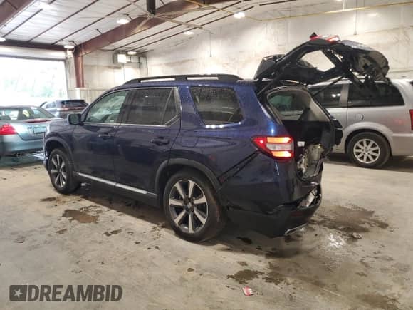 2024 Honda Pilot Touring with VIN 5FNYG1H7XRB039781, listed as a Copart auction lot 85913735 with 25,518 mi miles and Salvage title. Bid and sale history available at DreamBid. Image 2.
