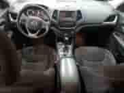 2016 Jeep Cherokee Latitude с VIN 1C4PJMCB6GW251354, выставлен на аукционе Copart как лот 83872795 с пробегом 142 230 миль миль и Списание • Salvage title. История ставок и продаж доступна на DreamBid. Изображение 8.