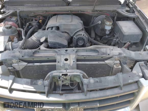2008 GMC Sierra 1500 SL with VIN 2GTEK13C881177214, listed as a IAAI auction lot 42700617 with Not provided miles and . Bid and sale history available at DreamBid. Image 10.