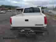 1998 Chevrolet Silverado 2500 z VIN 1GCGK29J9WE232656, wystawiony jako IAAI lot #43377388 z przebiegiem 201 761 mil mil oraz . Historia ofert i sprzedaży dostępna na DreamBid. Obrazek 16.