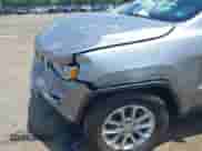 2021 Jeep Grand Cherokee Laredo E z VIN 1C4RJFAG7MC698792, wystawiony jako IAAI lot #42663216 z przebiegiem 57 530 mil mil oraz . Historia ofert i sprzedaży dostępna na DreamBid. Obrazek 6.