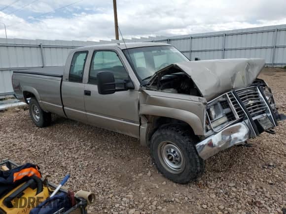1998 Chevrolet Silverado 2500 с VIN 1GCGK29RXWE200448, выставлен на аукционе Copart как лот 54229145 с пробегом 171 037 миль миль и Чистый • Clean title. История ставок и продаж доступна на DreamBid. Изображение 4.