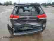 2013 Toyota Sienna XLE AAS z VIN 5TDYK3DC6DS358063, wystawiony jako Copart lot #66729285 z przebiegiem 205 778 mil mil oraz Szkoda całkowita • Salvage title. Historia ofert i sprzedaży dostępna na DreamBid. Obrazek 6.