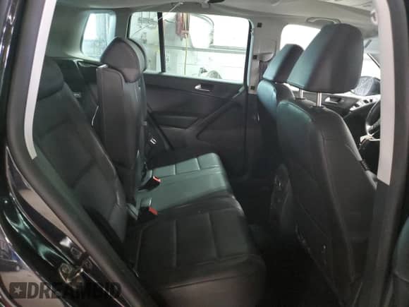 2010 Volkswagen Tiguan S с VIN WVGAV7AX7AW523360, выставлен на аукционе Copart как лот 65337255 с пробегом 88 241 миль миль и Чистый • Clean title. История ставок и продаж доступна на DreamBid. Изображение 11.