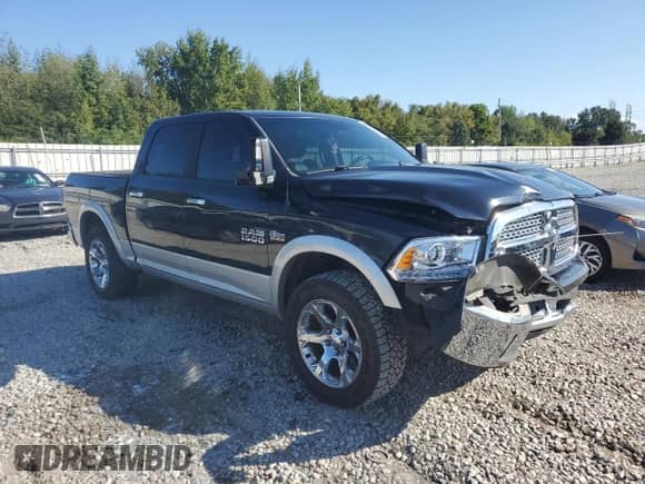 2013 Ram 1500 Laramie with VIN 1C6RR7NT4DS647625, listed as a Copart auction lot 85382905 with 206,996 mi miles and Salvage title. Bid and sale history available at DreamBid. Image 4.