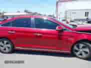 2016 Hyundai Sonata Limited with VIN KMHE34L18GA033465, listed as a IAAI auction lot 42532686 with 123,170 mi miles and . Bid and sale history available at DreamBid. Image 14.