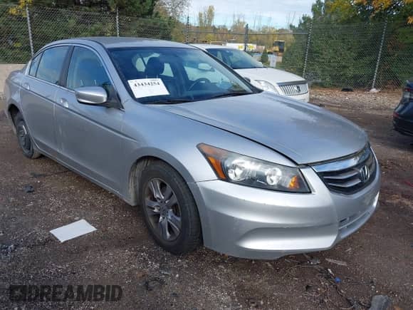 2012 Honda Accord SE z VIN 1HGCP2F69CA081001, wystawiony jako IAAI lot #43434254 z przebiegiem 199 399 mil mil oraz . Historia ofert i sprzedaży dostępna na DreamBid. Obrazek 1.