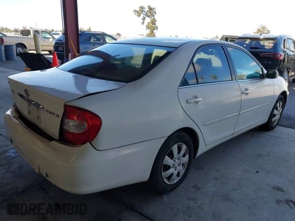 2005 Toyota Camry STD с VIN 4T1BE32K55U633003, выставлен на аукционе IAAI как лот 43465793 с пробегом 525 928 миль миль и . История ставок и продаж доступна на DreamBid. Изображение 4.