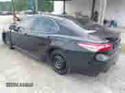 2020 Toyota Camry SE z VIN 4T1G11AK4LU342383, wystawiony jako IAAI lot #43019876 z przebiegiem 111 118 mil mil oraz . Historia ofert i sprzedaży dostępna na DreamBid. Obrazek 3.