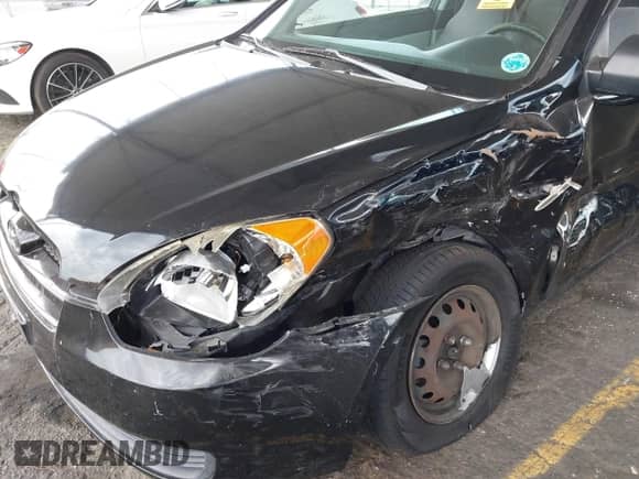 2007 Hyundai Accent GS с VIN KMHCM36C97U035915, выставлен на аукционе IAAI как лот 43122085 с пробегом 361 292 миль миль и . История ставок и продаж доступна на DreamBid. Изображение 6.