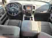 2015 Ram 1500 Lone Star z VIN 1C6RR7LM6FS666126, wystawiony jako Copart lot #61547205 z przebiegiem 158 475 mil mil oraz Szkoda całkowita • Salvage title. Historia ofert i sprzedaży dostępna na DreamBid. Obrazek 8.