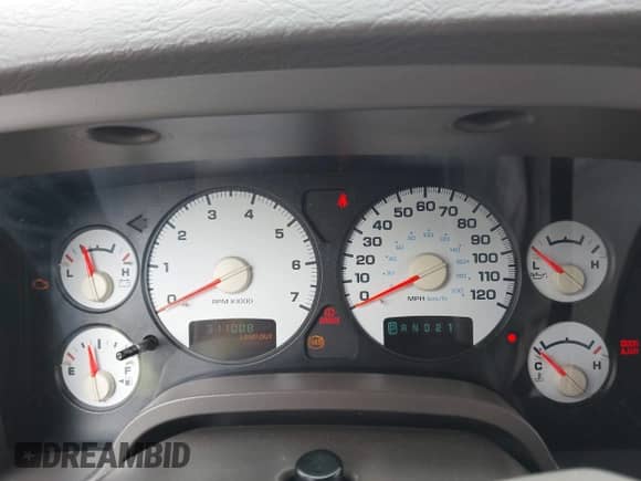 2004 Dodge 1500 SLT with VIN 1D7HA18D34J200809, listed as a IAAI auction lot 42791639 with 311,008 mi miles and . Bid and sale history available at DreamBid. Image 7.