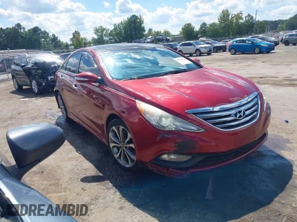 2014 Hyundai Sonata Limited с VIN 5NPEC4AB4EH886435, выставлен на аукционе IAAI как лот 43122691 с пробегом 182 416 миль миль и . История ставок и продаж доступна на DreamBid. Изображение 1.